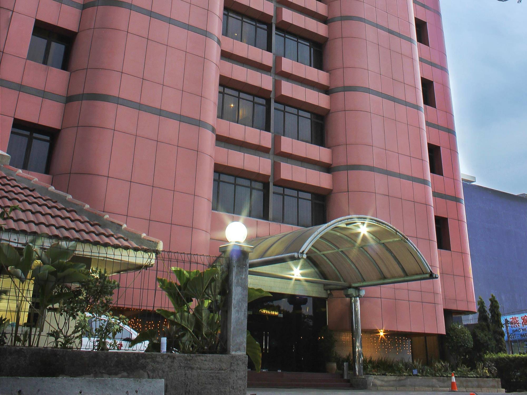 Sanno Hotel Jakarta Extérieur photo